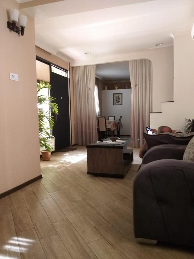 Lasha Apartment Tbilisi Exteriör bild